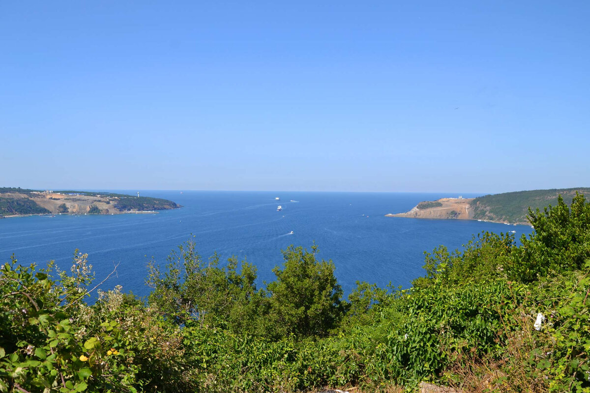 Мраморное море какой океан. Мраморное море. Вид на мраморное море. Мраморное море фото. Рельеф мраморного моря.