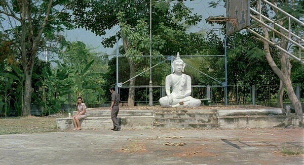 
Синдромы и столетие (2006)
