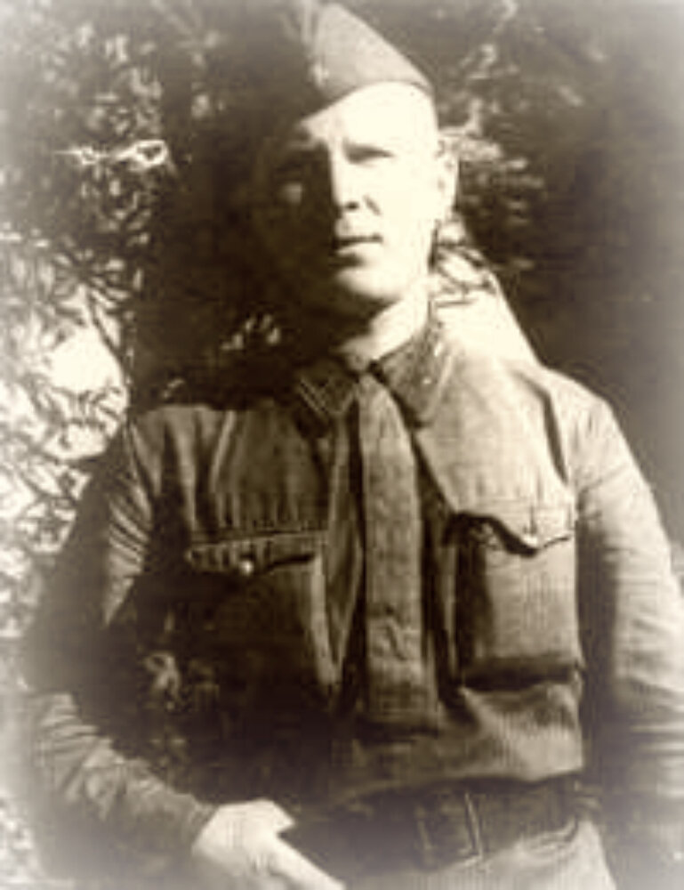 Анатолий Григорьевич Лукьянов (12 марта 1919 — 26 декабря 1986) — командир звена 487-го истребительного авиационного полка (101-я истребительная авиационная дивизия ПВО), старший лейтенант.