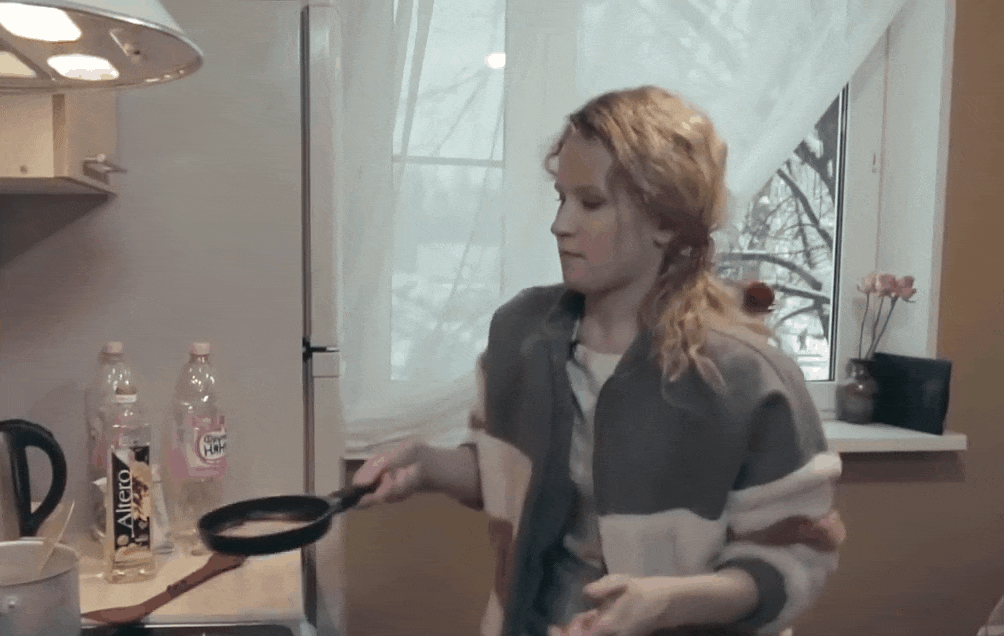 Певица «Монеточка» - Елизавета Гырдымова (20 лет)