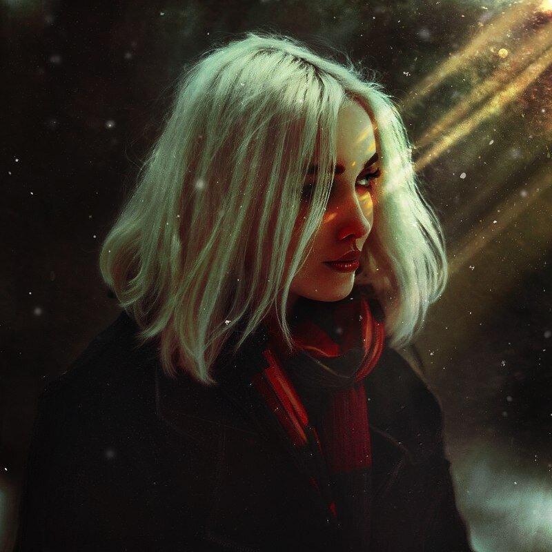 А хапнула говнеца я по полной потом и очень даже неожиданно. Вернёмся к Паше. Т.к. он испытывал ко мне нежные чувства, а мне он нравился тоже мы проводили большое количество времени вместе. Чему соответственно не очень была рада его мама, она же хозяйка квартиры. Т. Света всячески старалась нас разъединить и это понятно -  она не хотела проблем, но кого это останавливало? Я старалась меньше с ним общаться, но это было не так просто живя в одной квартире. То он в ванную меня затащит, то ночью пьяный в комнату завалится. Причем мы даже с Надей там препятствий кучу наставляли, но он их как то очень ловко обходил...