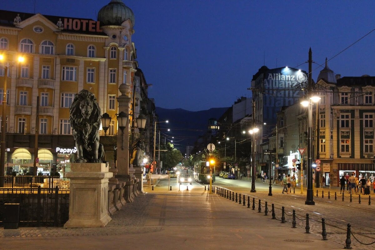 Вечерняя София. Львов мост