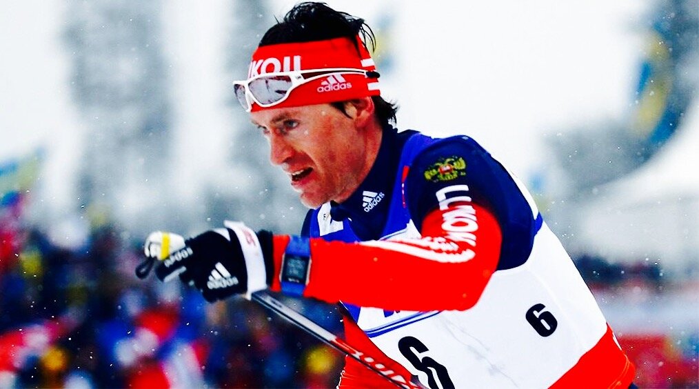 Максим Вылегжанин - чемпион мира по лыжным гонкам.