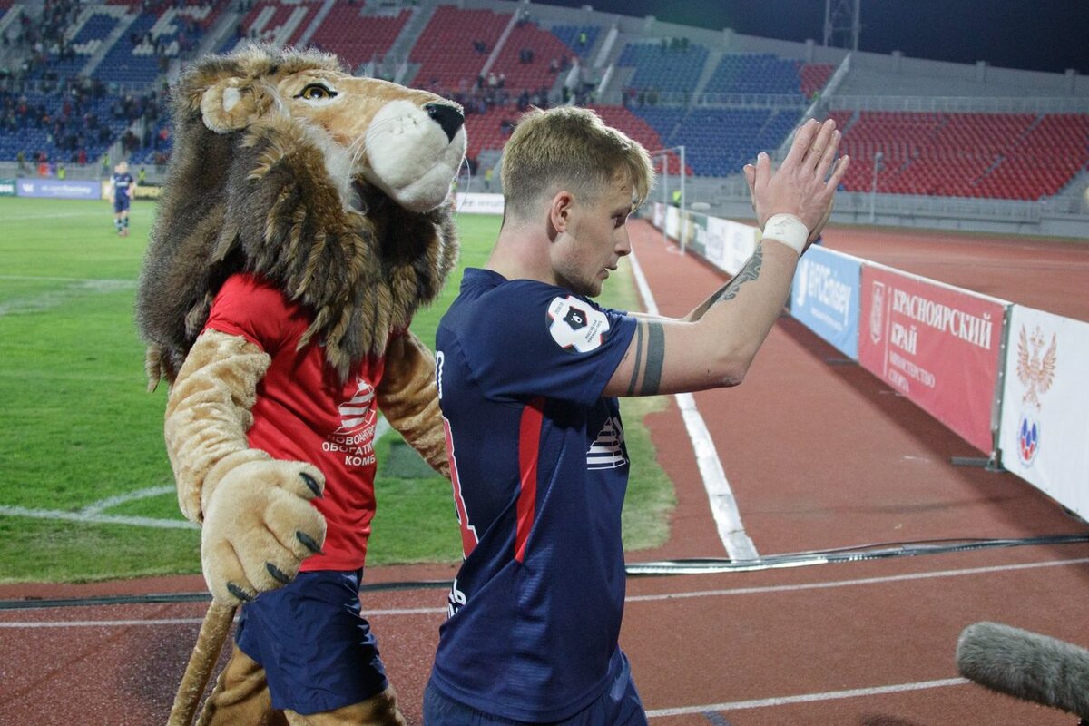 Источник: https://sibnovosti.mirtesen.ru/blog/43749753888/Dolgozhdannaya-pobeda:-Match-%C2%ABEnisey-Orenburg%C2%BB-v-fotografiyah