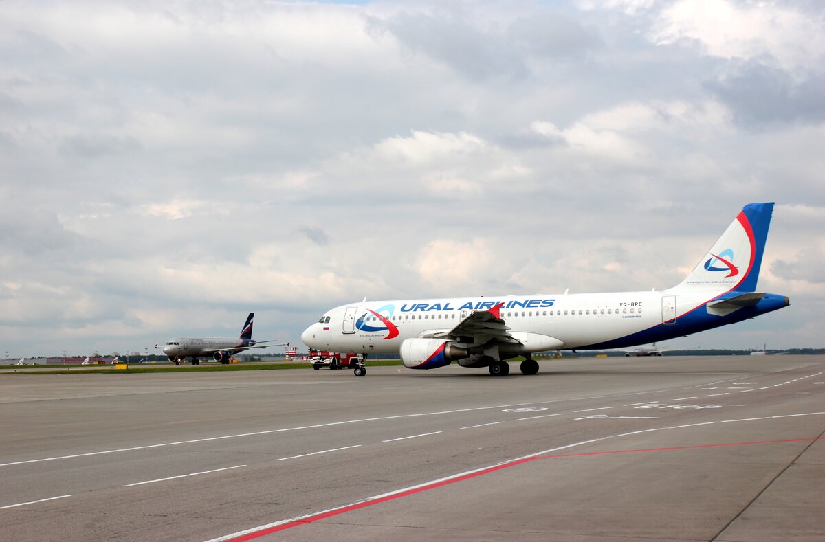 Самолет Airbus A320 авиакомпании «Уральские авиалинии». Фото: Виктория Ноговицына