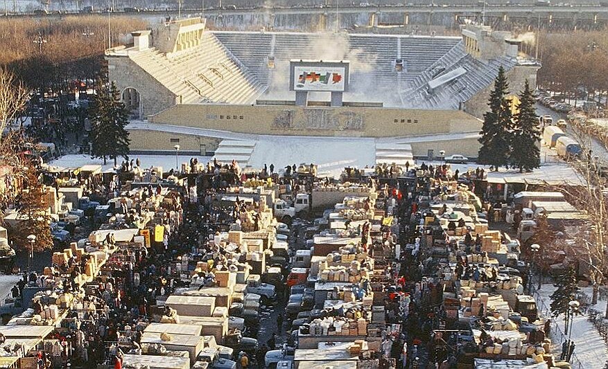4 легендарных рынка Москвы, ставшие символом лихих 90-х: "Черкизон" и ...
