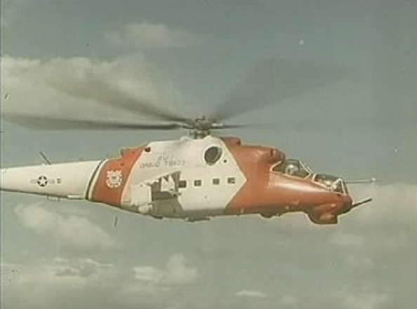 Вот так показали в фильме вертолет HH-3F (просто загримировав Ми-24). А кабина и вовсе от Ми-8
