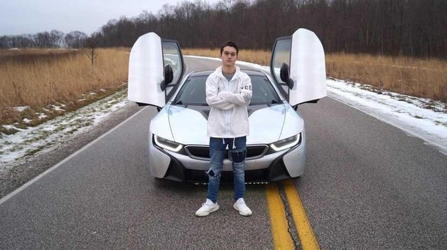 Источник фото: https://steemit.com/bitcoin/@darknight1903/18-years-old-earned-usd-1-million-with-bitcoin-0e023050514a1