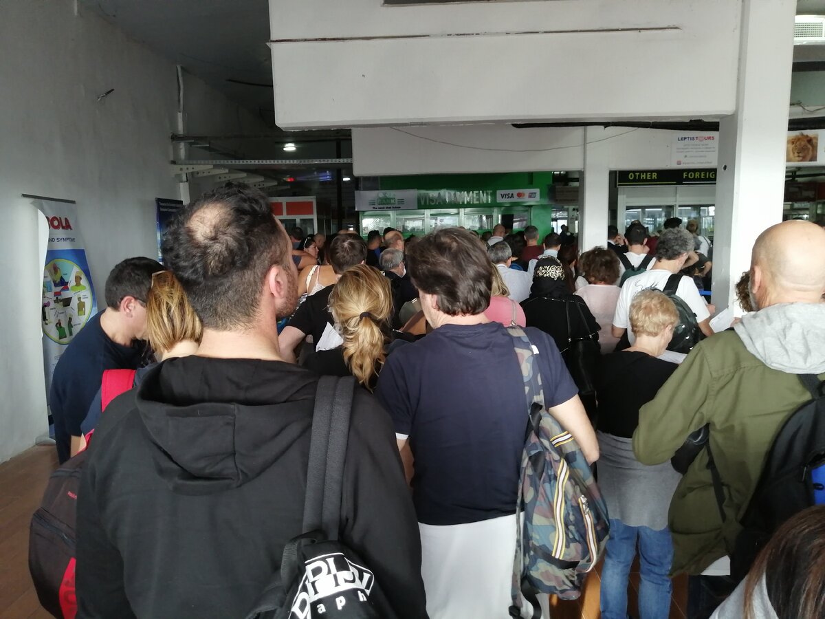 К сожалению фото не передает температуру в помещении. 