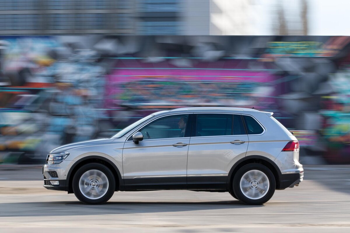 Volkswagen Tiguan кроссовер