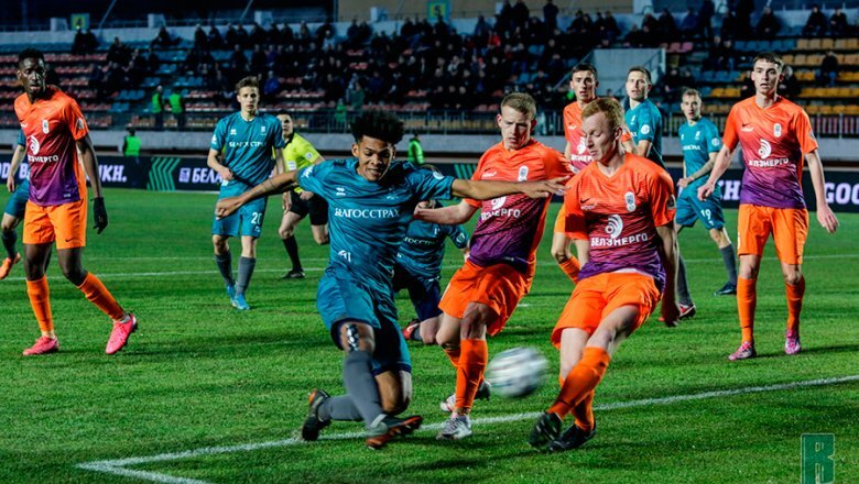 В чемпионате Беларуси играют многие русские. Но там они не считаются легионерами. Фото взято из базы данных sportmail.ru