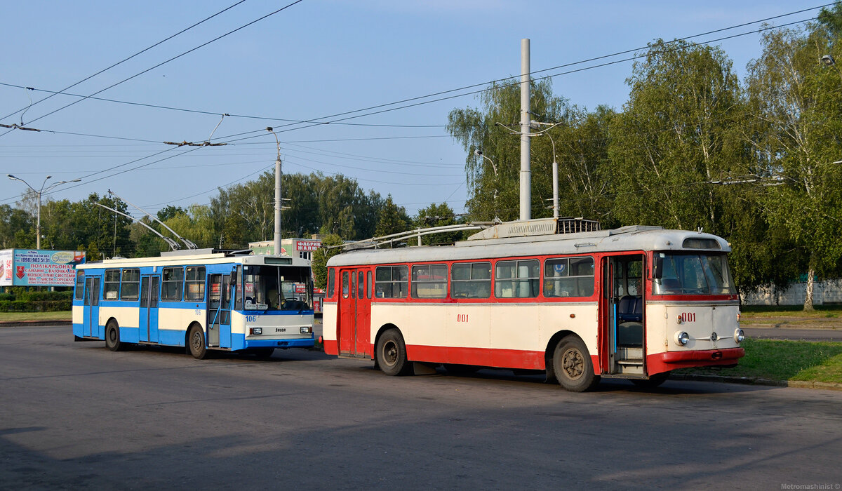 Самый первый троллейбус Ровно, "Шкода-9Тр19" номер 001, фото с сайта СТТС, автор А. Щербина