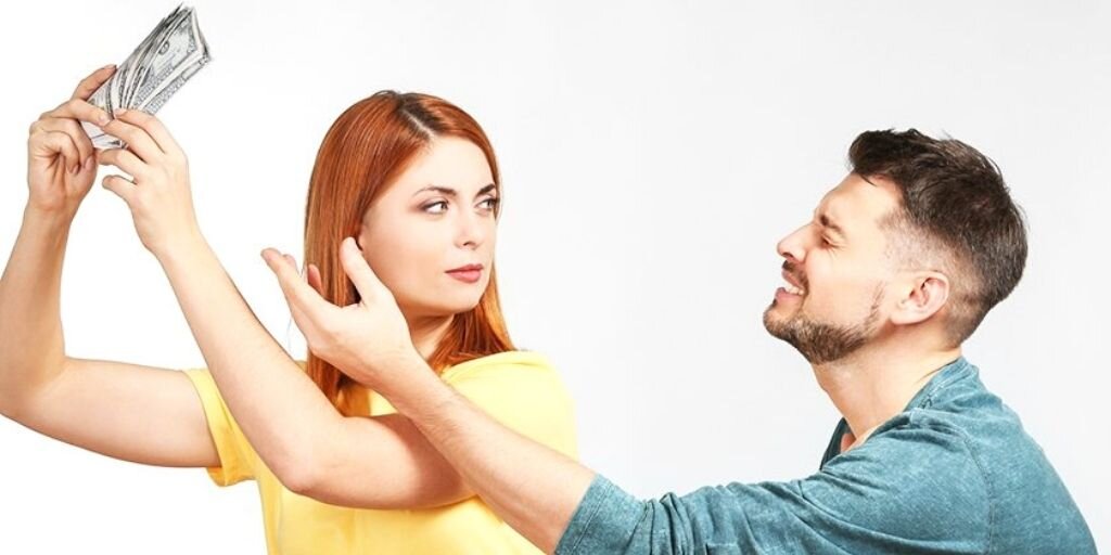 Давать ли мужу в долг 100 тысяч