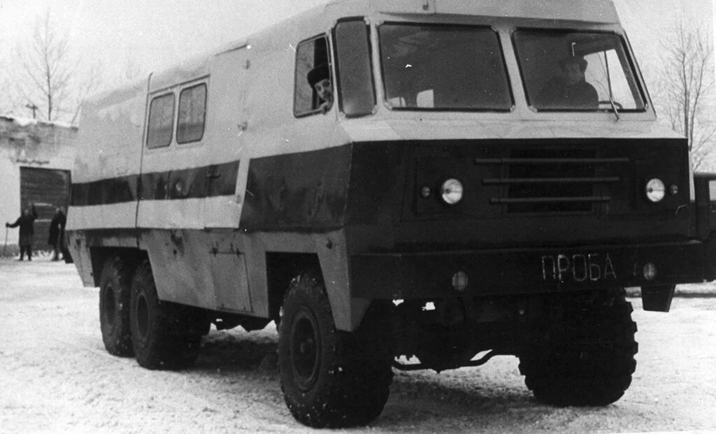 Подъемник каротажный ПК-С на шасси КрАЗ-255