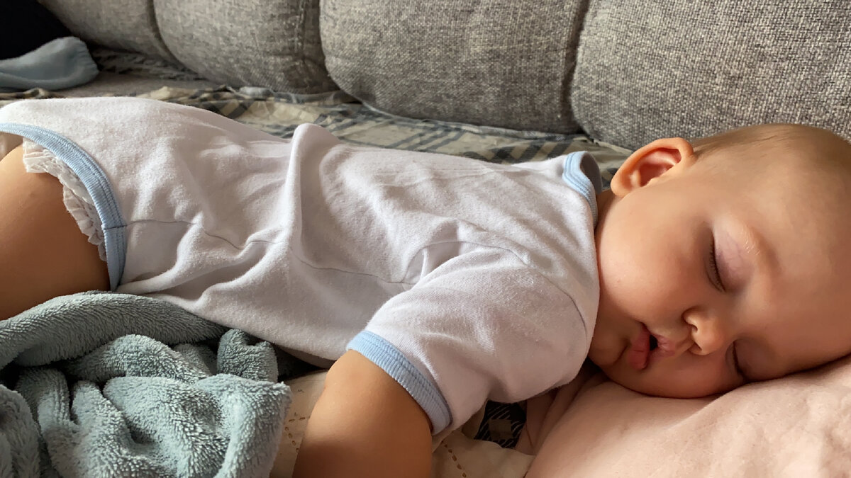 Спали вместе…