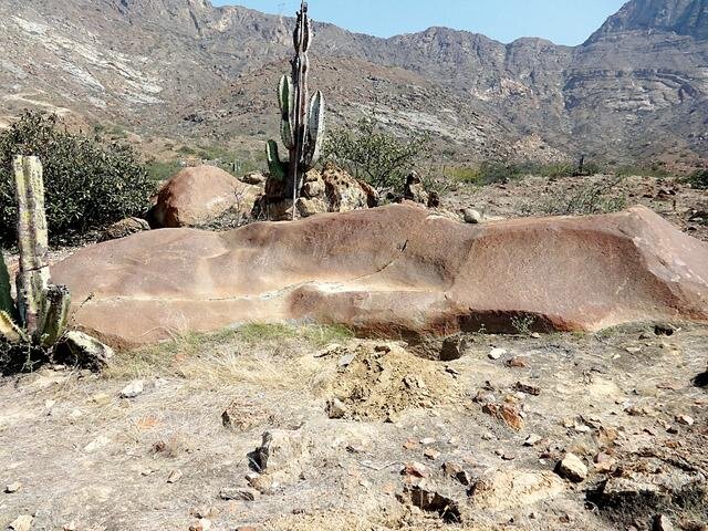 Источник фото: https://terraeantiqvae.com/group/culturasandinas/forum/topics/lambayeque-nuevo-santuario-mas-antiguo-que-civilizacion-de-caral?overrideMobileRedirect=1