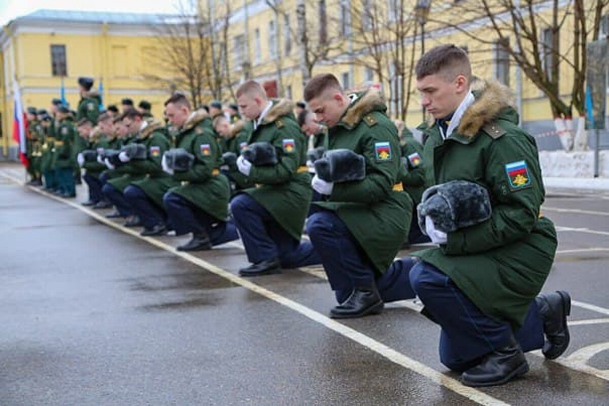 Без в войсках. Военно-Космическая Академия Можайского. Курсанты Академии Можайского. Военная Академия Можайского Санкт-Петербург. Космическая Академия Можайского Санкт Петербург.