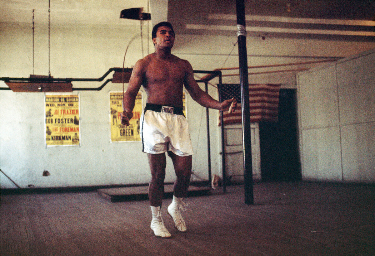 Мухамед Али на скакалке.