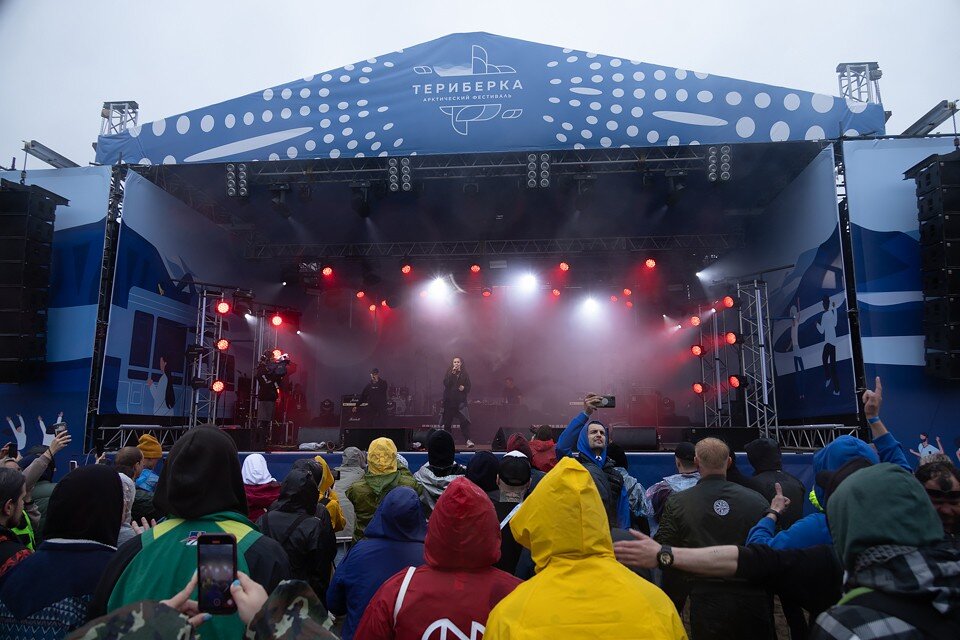     На главной сцене фестиваля выступили 13 музыкальных исполнителей и групп. Антон ЗАБИРОВ