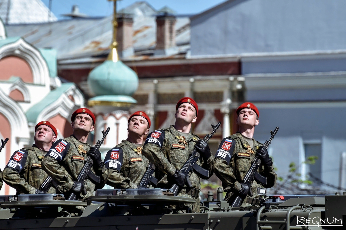 Есть в москве войска. Военная полиция Володарск парад. Военная полиция. Военная полиция РФ на параде. Военная полиция РФ на параде Победы.