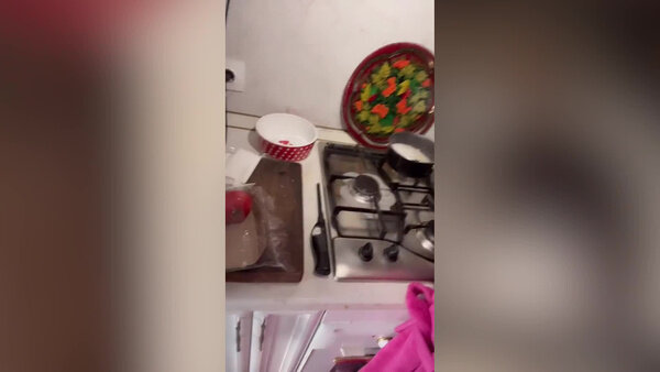 Ян Гэ вела свою рубрику, где делилась искренним непониманием логики русского языка. Видео © TikTok / yanggemadeinchina