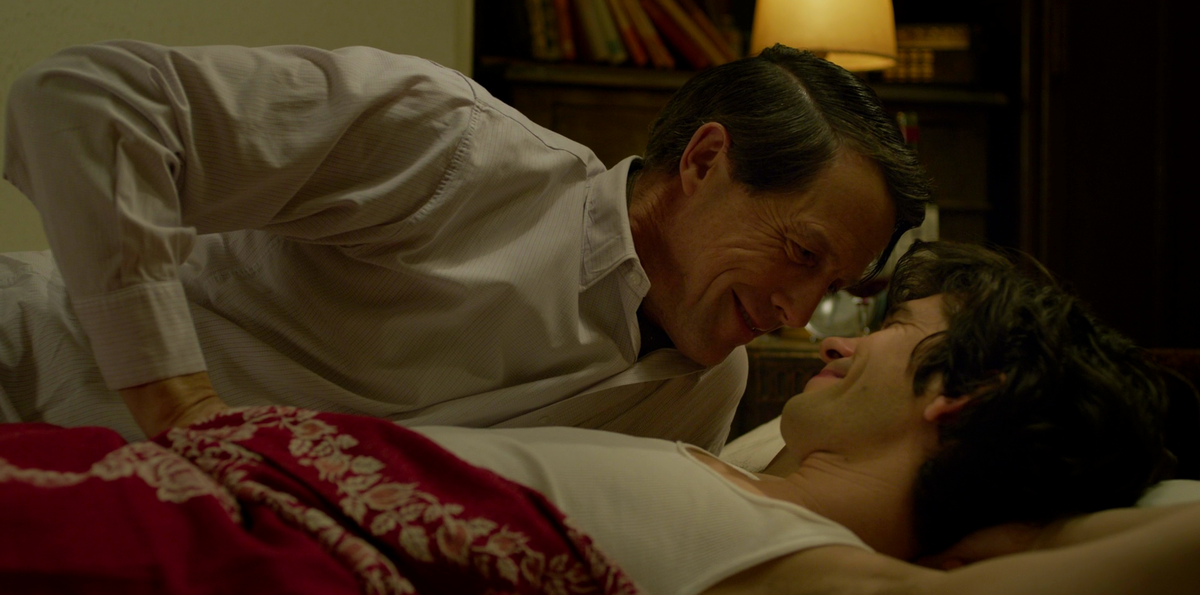 Хью Грант (сверху), Бен Уишоу | ВВС