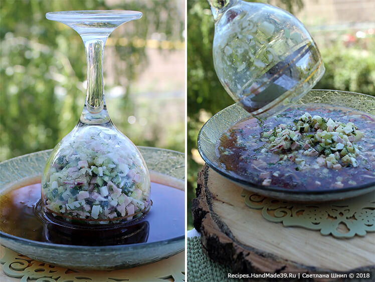 как красиво подать окрошку на квасе.