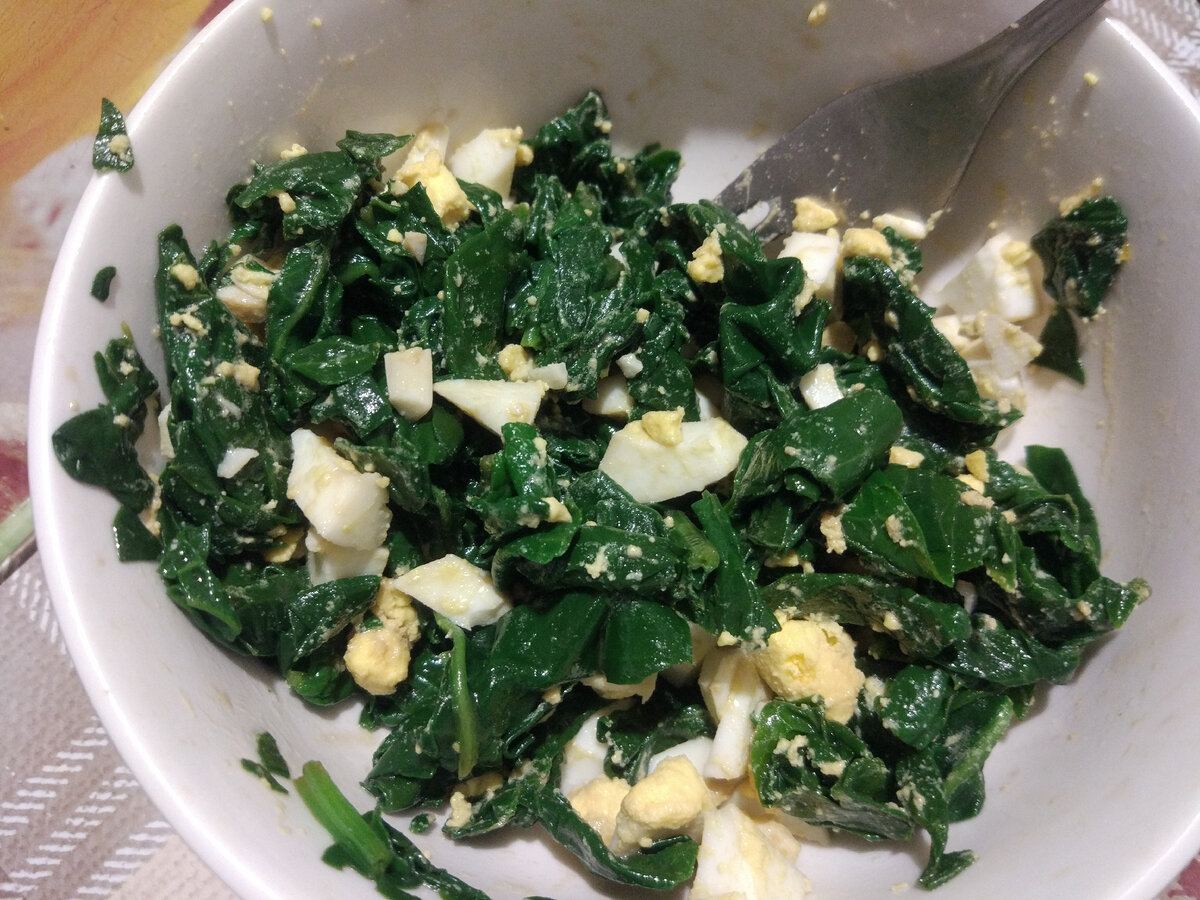 Салат со шпинатом — 18 рецептов с фото пошагово