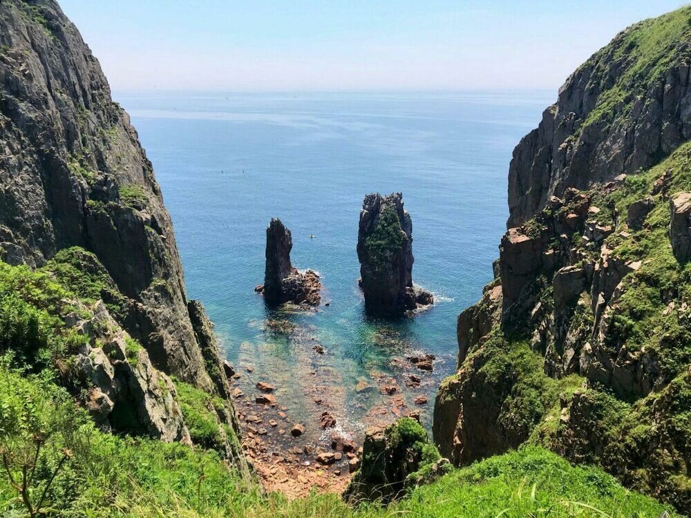 Самые красивые места острова русский. Мыс Шкота Владивосток. Приморье остров русский. Остров Шкота Приморский. Русский (остров, Приморский край) острова Владивостока.