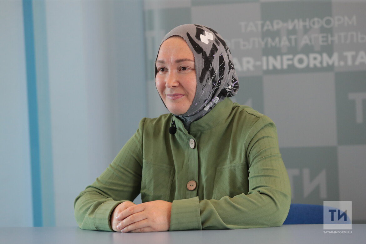 «Был у меня период – грусть, подавленное состояние… Видимо, сильно тосковала. Муж мне посоветовал поступить на какие-нибудь курсы»Фото: © Рамиль Гали / «Татар-информ»