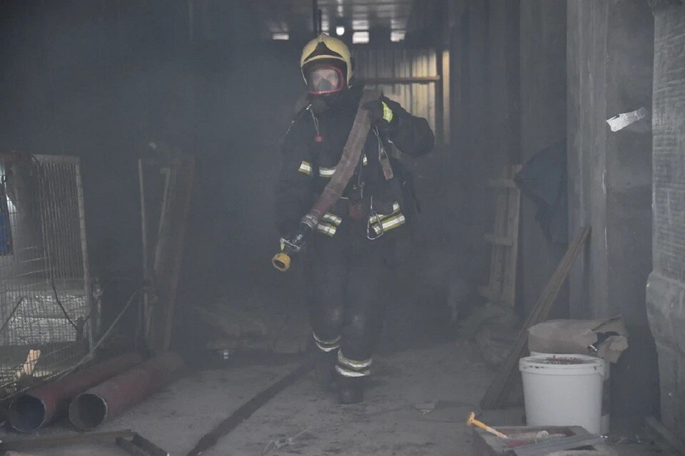     Площадь возгорания составила 24 квадратных метра. Владимир ВЕЛЕНГУРИН