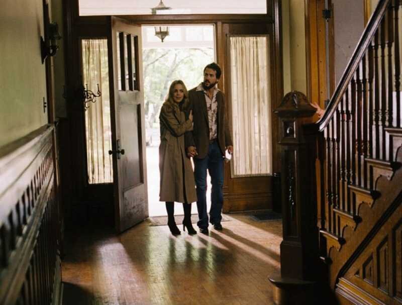 И разумеется, дом оказывается проклят. А бывает иначе?