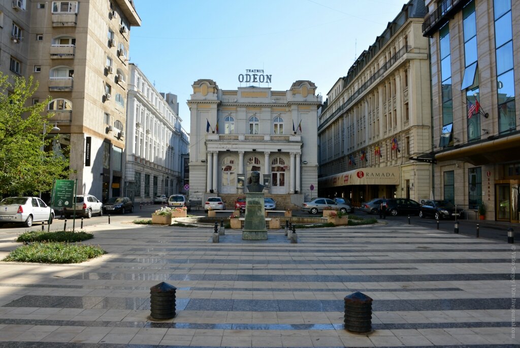 02. Но при этом невероятно изящный.

