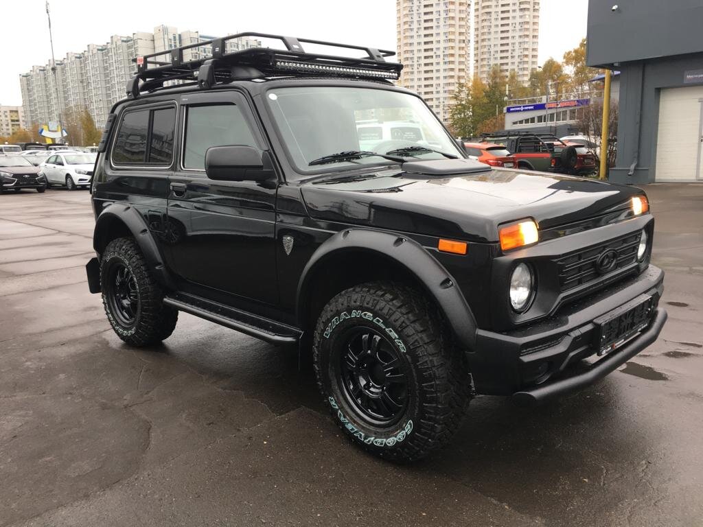 8 x 4 x 4 21. Тюнинговая Нива 4х4. Обвес на ниву 2131. Niva Bronto Black. Нива Бронто r22.