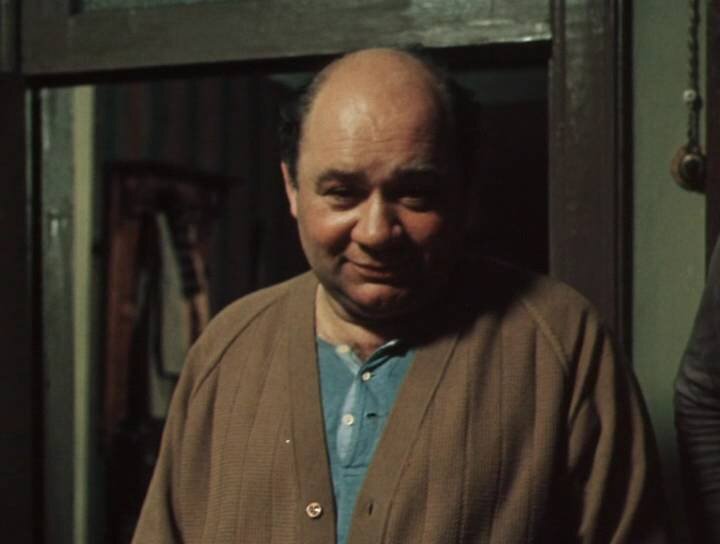 Кадр из фильма "Старший сын"