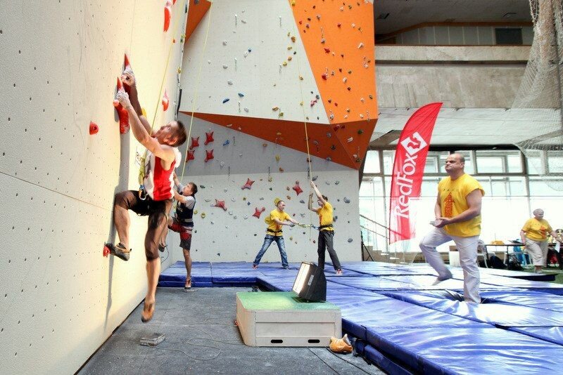 Крутые места для прогулок. Парк горького москва музеон. Аттракцион для молодежи. Парки москвы делегатский. Лазертаг cosmozar.