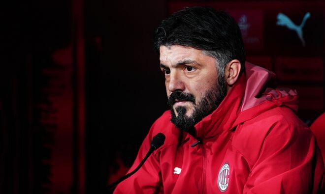 «Думаю, мы сыграли неплохо. «Рома» заслуживала большего по итогам первого тайма, потому что у нас было стерильное владение мячом, но во втором тайме, думаю, мы встрепенулись и отыграли хорошо.  
Возможно, в плане очков «Рома» заслуживала большего. Но это хорошая команда, богатая талантами, и я знал, что будет тяжело. 

Пентек – игрок, который пугает соперника. Когда он открывается под пас из глубины, он вынуждает защитников бежать спиной, что создает для него свободное пространство. Он в великолепной форме и здорово нам помогает. 

Думаю, мы ужасно играли в первом тайме, во втором мы не реализовали большое количество многообещающих моментов, принимая неправильное решение или делая неудачный пас. Пространство было, но мы не смогли им воспользоваться. 

«Рома» – качественная и физически сильная команда, так что нам пришлось помучиться. Но в целом игрой я доволен. Как я уже сказал, «Рома», вероятно, заслуживала немного большего, но наша игра во втором тайме мне понравилась. 

Пенальти на Сусо? Это нормально. Что есть, то есть. Если судьи не дали пенальти, значит, там не было фола. Сусо очень техничный игрок, он предпочитает красоту завершению, но это то, чем он наслаждается и что ему часто помогает. Мы не можем изменить его способности. 

Объятия с Де Росси? У нас был невероятный опыт на ЧМ-2006. Я ужасно состарился, а он выглядит замечательно. Он младше меня всего на 6-7 лет, но я выгляжу как его отец», – сказал Гаттузо.
