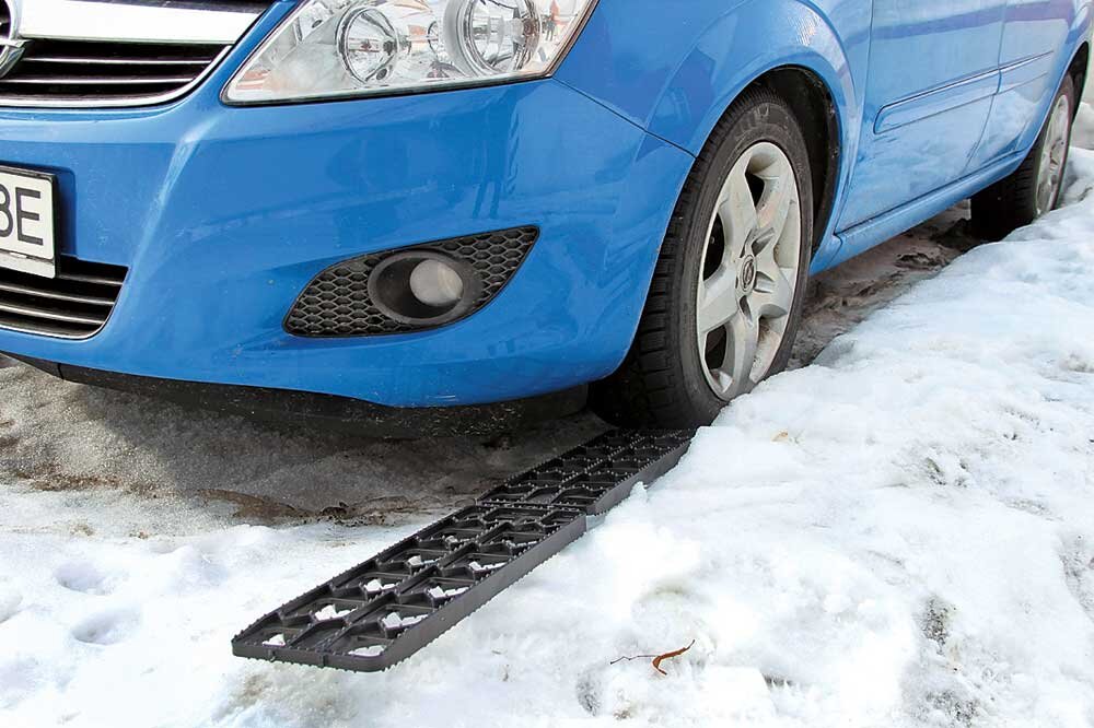 приспособления для выезда из снега. противобуксовочные приспособления на колеса. противобуксовочные ремни truck klaws 2. приспособления для выезда из снега. сэнд траки z-track.