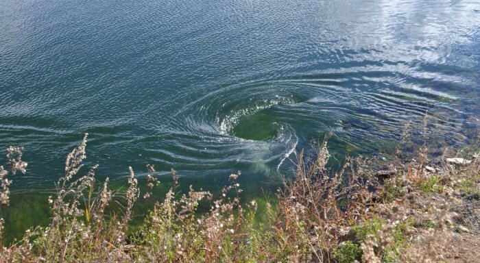 Водовороты в озерах