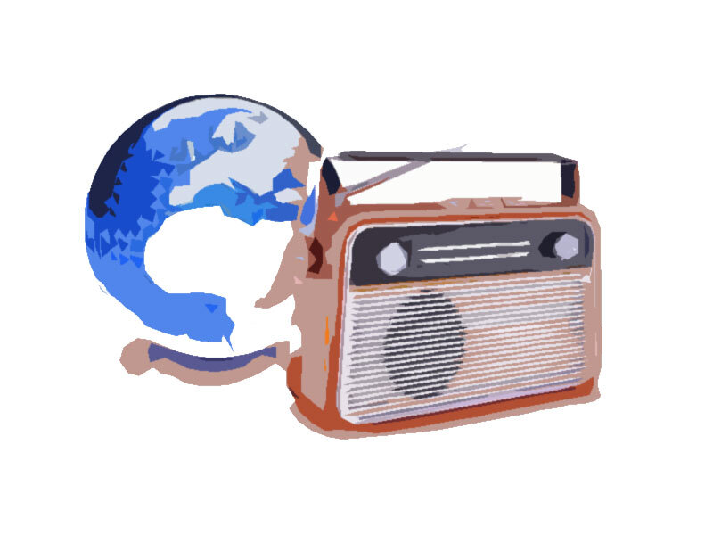 Более половины радио-слушателей слушают через интернет.