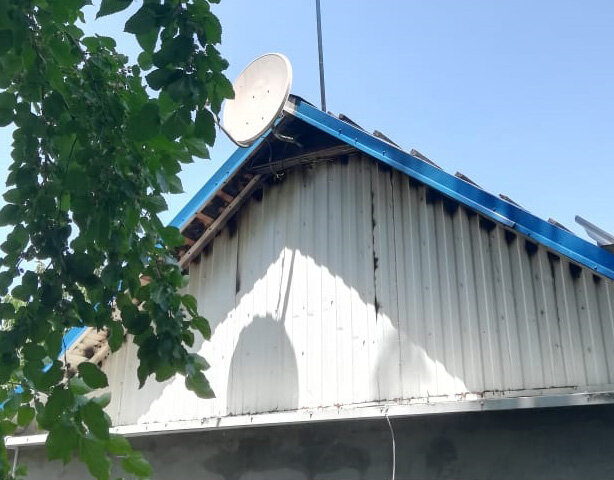 В ночь на вторник 04.06.2019 в СНТ ЗИП (Карасунский округ города Краснодара) по улице Сосновой, благодаря халатности и действиям (бездействиям) председателя правления Богдановой Елены Николаевны и беспечности хозяев участка (участок напротив сгоревшего дома - заброшен несколько лет), сгорел жилой дом (изнутри и вся крыша). 