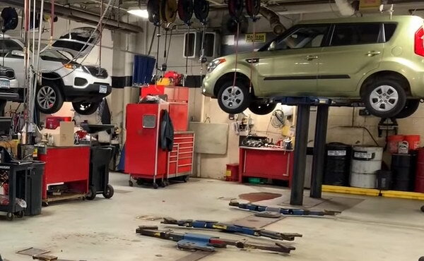 Лучшие автосервисы москвы. Станция технического обслуживания автомобилей. Красивый автосервис. Ремонтная мастерская автомобилей. Какой автосервис.