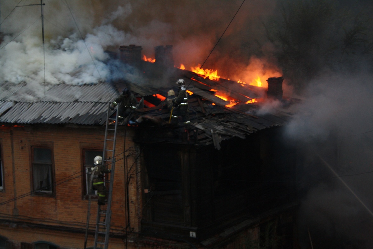 Когда в 999-м пиндосы бомбили Белград, доллар пробивал паритет к Евро до 0,8!! ни один товар в мире пока не даёт такого ошеломительного роста нац.валюты (в данном случае глобальной валюты).