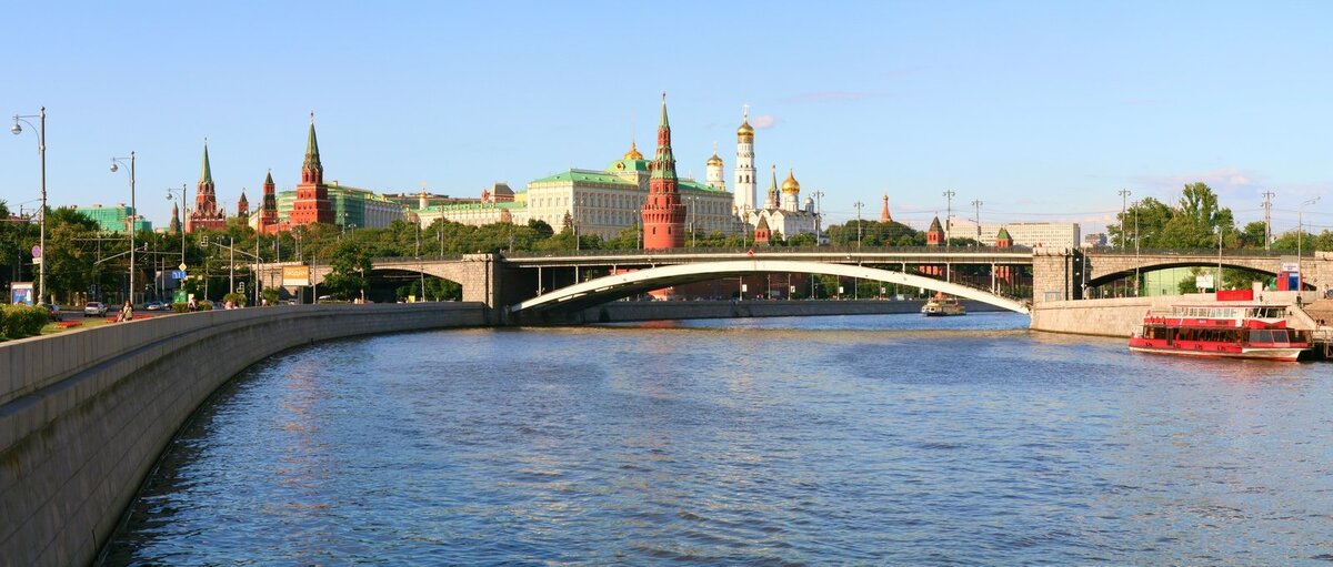 Москва река летом