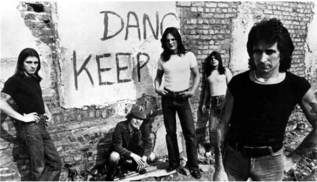 AC / DC