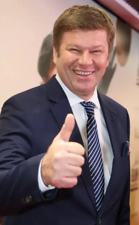 Дмитрий Губерниев.