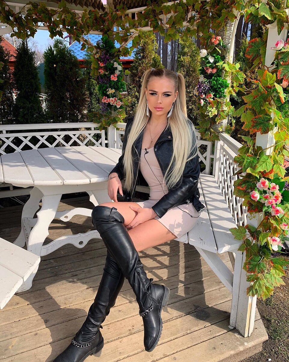 Марина Страхова