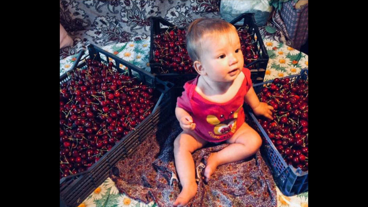 Аннушке полгода