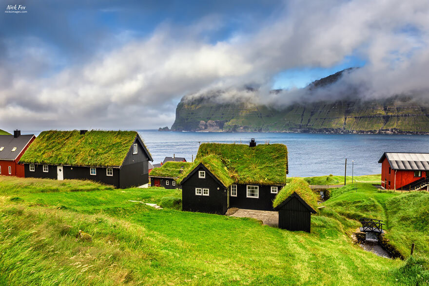 Почему в Норвегии на крышах растет трава?