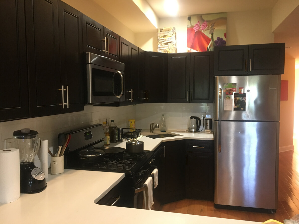 Кухня в квартире в Филадельфии, США. Фото автора. Листайте галерею, чтобы увидеть больше. 